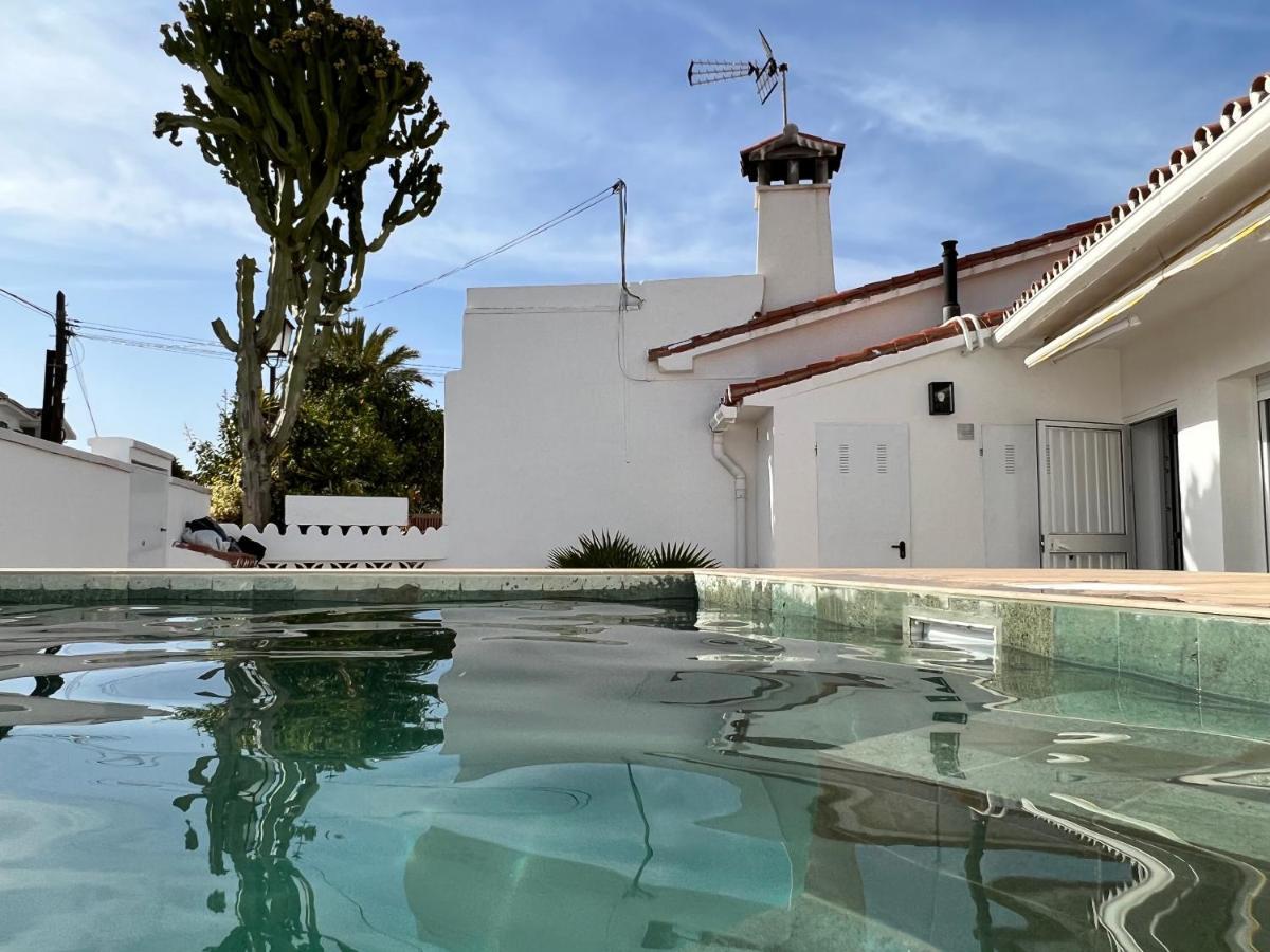 Karibu Beach & Pool Marbella Exterior photo